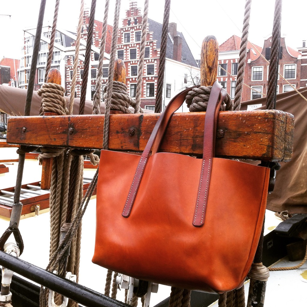 handgenähte tote shopper ledertasche hellbraun cognac