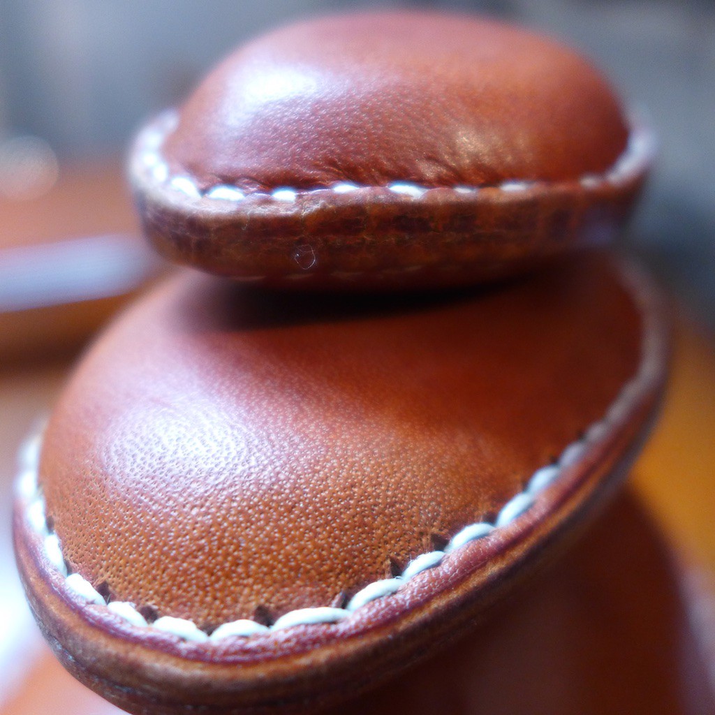 Ledersteine Handschmeichler Türstopper Paperweight