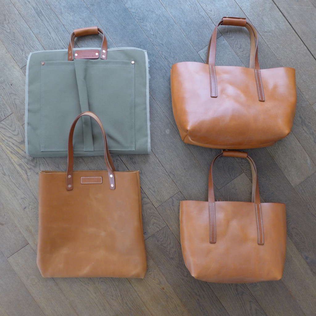 Größenvergleich Handtaschen Alexander von Bronewski